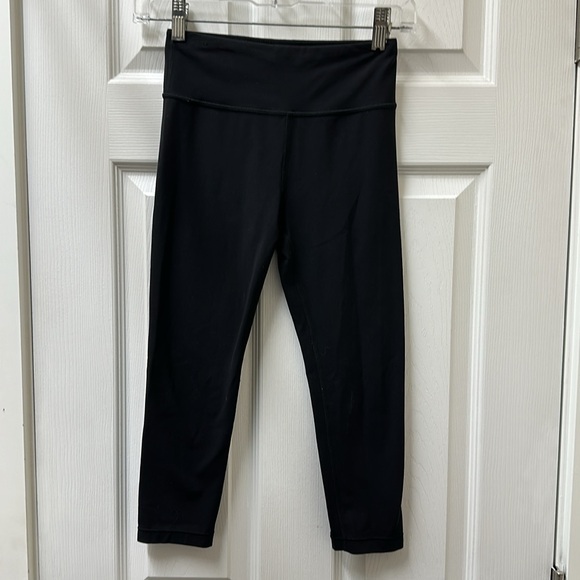 Athleta Girl High Rise Chit Chat Capri *Black - Picture 3 of 10